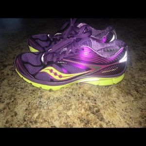 Saucony shoes kinvara 4 size 9